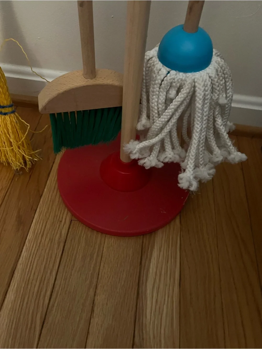 Melissa & Doug kitchen play set with broom